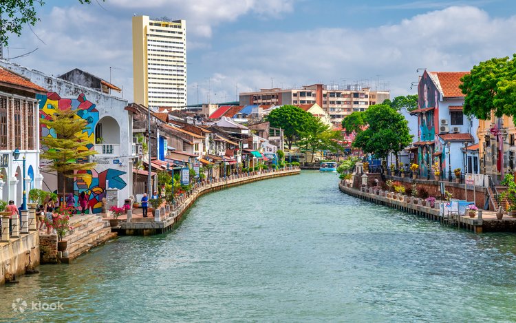 Melaka River