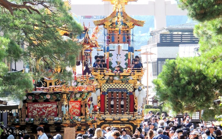 名古屋 飛騨高山 古い町並み＆合掌造り集落 白川郷（ランチ「神戸牛