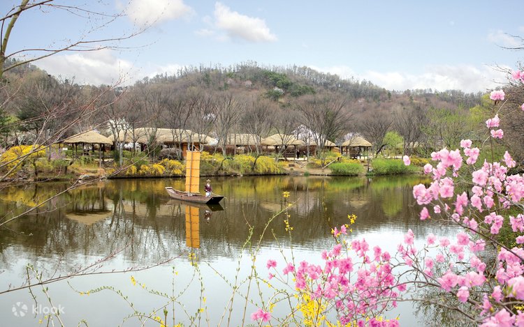 ファダムスプ（和談の森）・光明洞窟・韓国民俗村 日帰りツアー