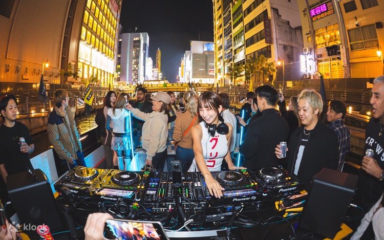 大阪道頓堀：TONBORIRAVクルーズ＆DJ チケット ― 訪日観光客向け