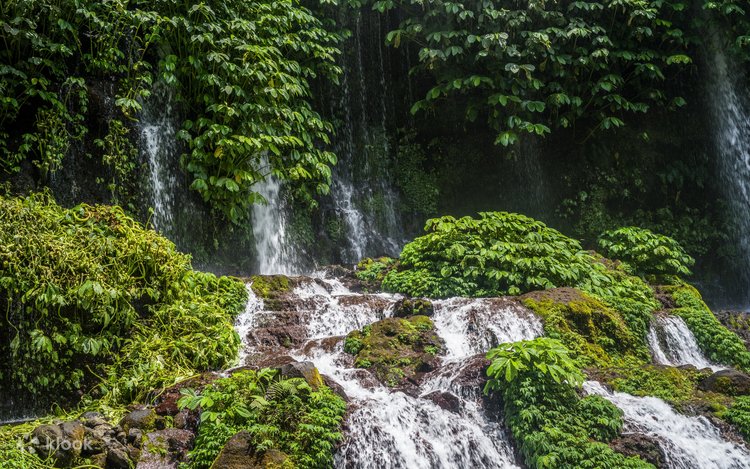 ベナンストケル滝・ベナンケランブ滝 日帰りツアー（ロンボク） | Klook