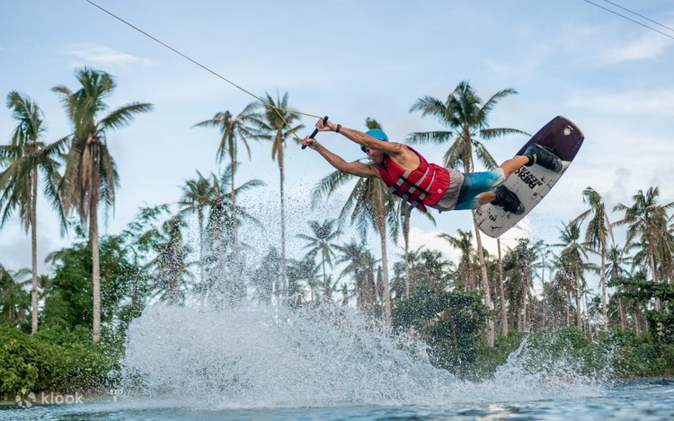 シアルガオ島ウェイクパーク セッションチケット（フィリピン） | Klook