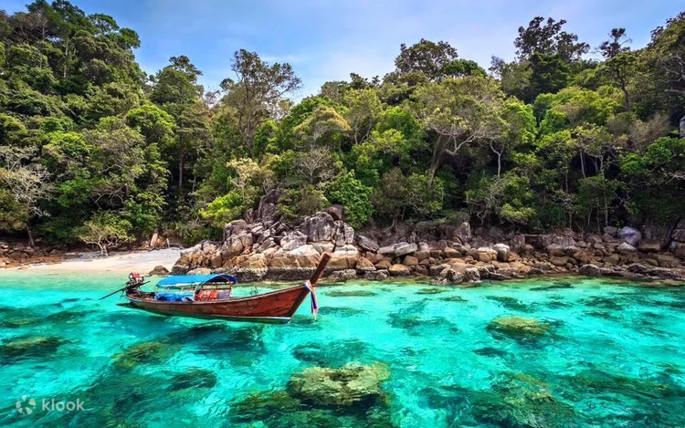 Koh Lipe 7 Islands by Private Longtailboat Free Go Pro Camera