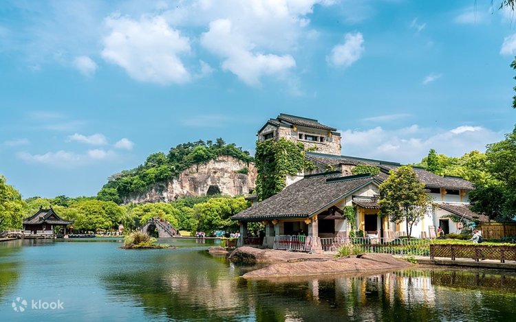4-Day Premium Jiangnan Tour (Shanghai Round Trip + City God Temple