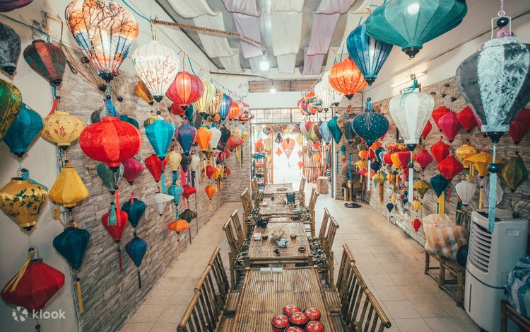 はりたつお　作品名:ホイアンのランタン屋 はりたつお 作品名:ホイアンのランタン屋 絵画》はり たつお