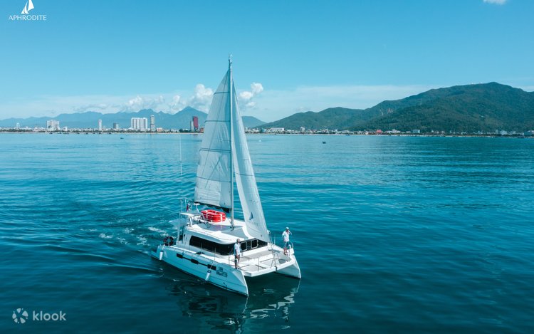 Discovery the Magnificent Son Tra Peninsula by Aphrodite S16 Yacht