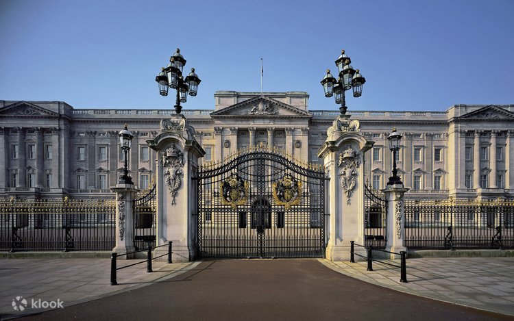 英国ロンドンのバッキンガム宮殿衛兵交代式 | Klook