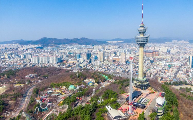 Khởi hành từ Busan/Daegu: Tour một ngày tại Daegu & Thẻ tham quan E-World/Tháp 83 - Klook Việt Nam