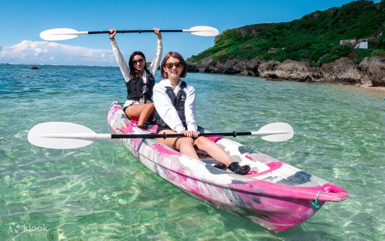 Miyakojima: Stunning Miyako Blue Beach SUP or Canoe Experience