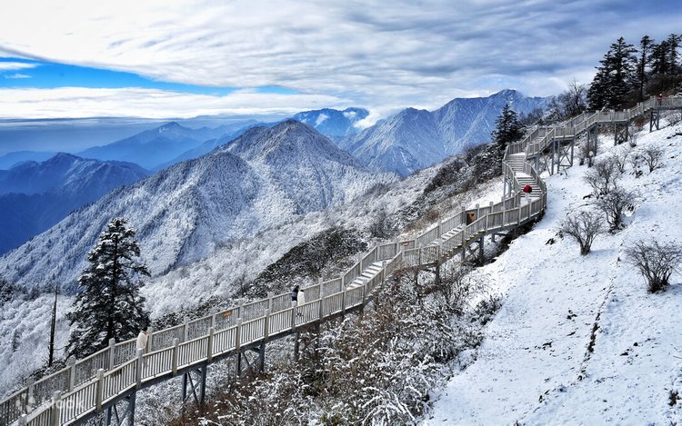 成都西陵雪山 1 日プライベート ツアー (世界自然遺産、市内送迎