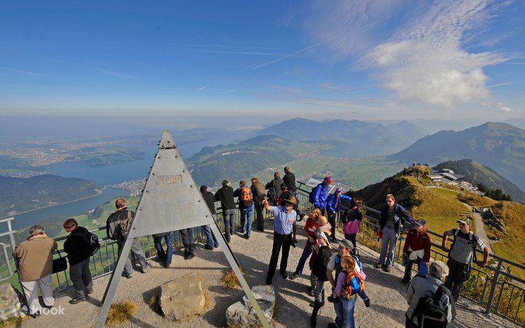 Mount Stanserhorn Tour with CabriO Open Top Cable Car (Zurich