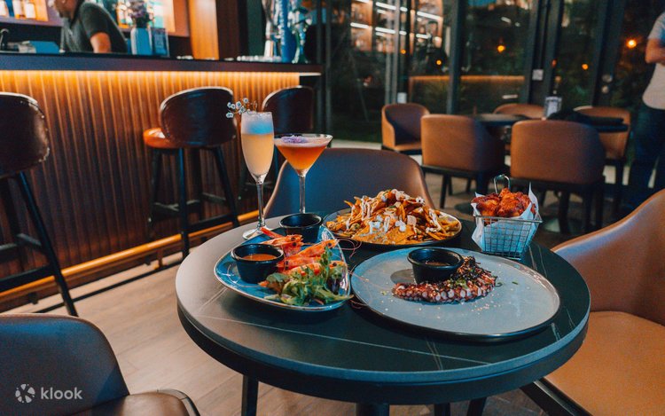 Hub & Spoke Cafe ガーデンラウンジ利用チケットの予約