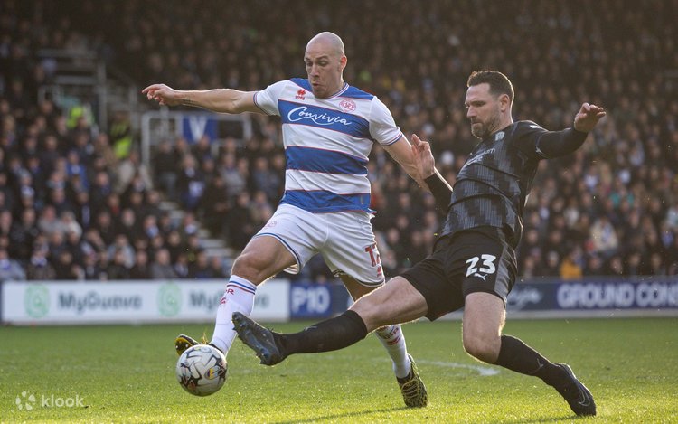 クイーンズパークレンジャース　VIPパス ロフトゥス・ロードでのクイーンズ・パーク・レンジャーズFCの