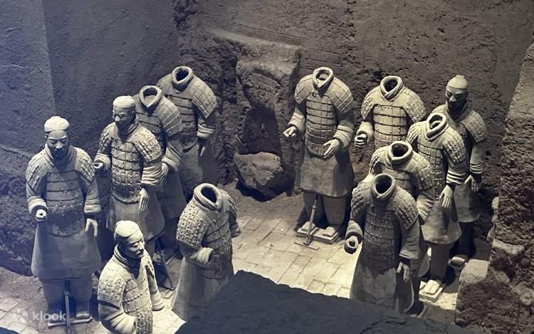 Beijing Private Tour to Xi'an Terracotta with Roundtrip Bullet