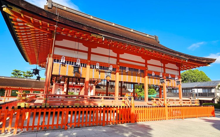 京都伏見稲荷大社少人数グループツアーウォーキングツアー | Klook