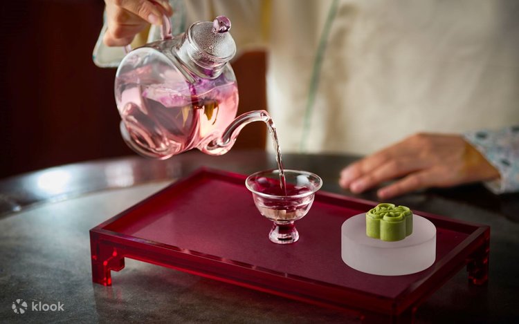 Shanghai Yu Garden Huxinting Teahouse - Klook United States