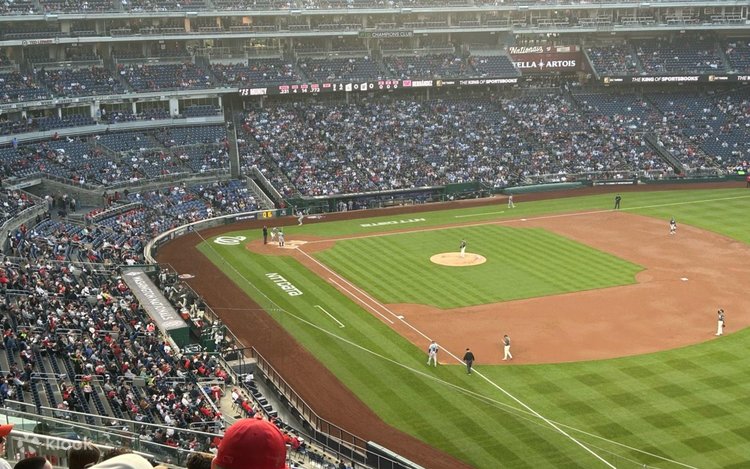 ワシントンナショナルズ　　　ストラスバーグ Stephen Strasburg - Wikipedia
