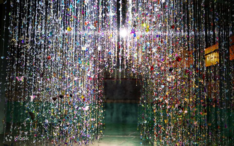 眼の劇場　image & imagination Mika Ninagawa Exhibition with EiM: Light of the Higan