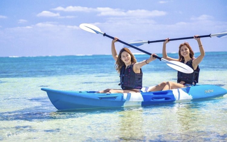 SUP/Canoe Tour with A Spectacular Beach in Okinawa - Klook