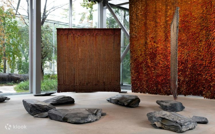 パリ：カルティエ現代美術財団 オルガ・デ・アマラル展 チケット - Klook