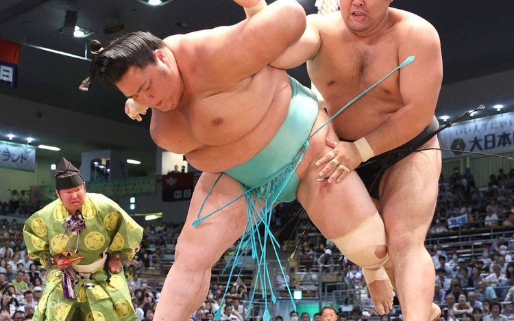 相撲観戦とみそかつ矢場とんの半日ウォーキングツアー | Klook