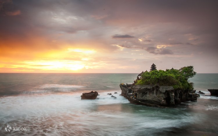 Qizil tirnoq porno Chiroyli erotik jinsiy aloqa