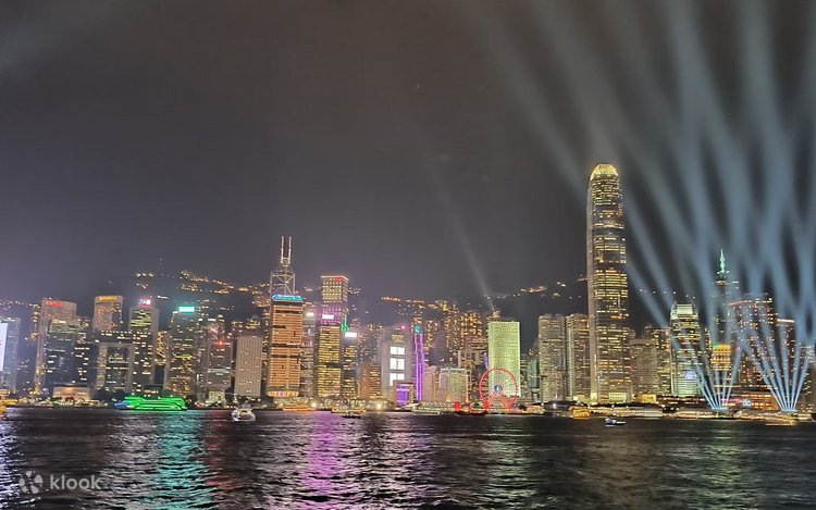 香港英の旅を体験：ビクトリアハーバーのナイトツアー | Klook