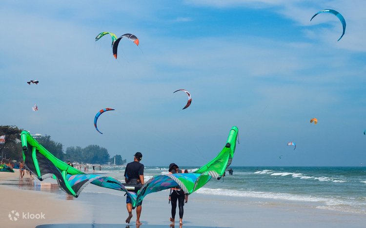 KBAによるホアヒンでのカイトボーディング体験 - KiteBoarding