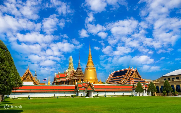 Temple Tour: Grand Palace, Emerald Buddha, Wat Pho, Wat Arun