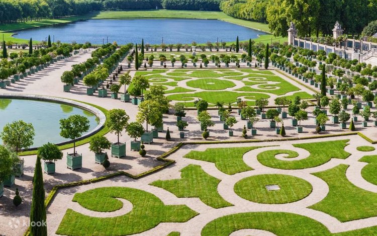 パリ発 ヴェルサイユ宮殿 & ルーヴル美術館ツアー | Klook