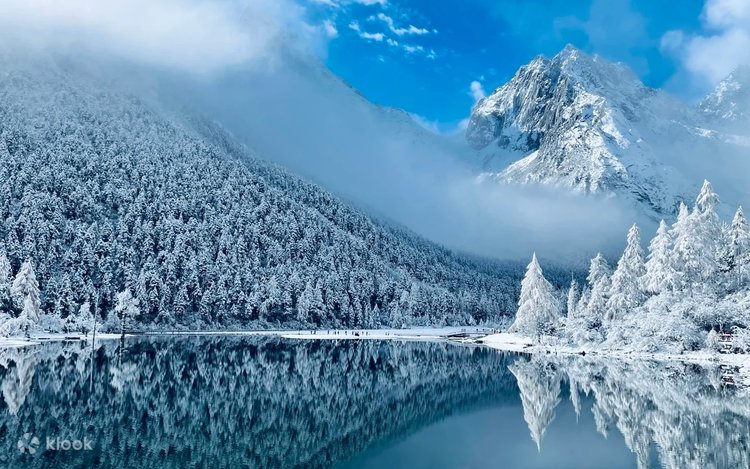 雪解け　氷まじりの川　石器時代の風景　氷河期　真作　肉筆　癒やし　おちつく一時 四川碧峰溝＆大沽氷河 2日間の純粋遊び（氷雪の滝 + 現代氷河 +
