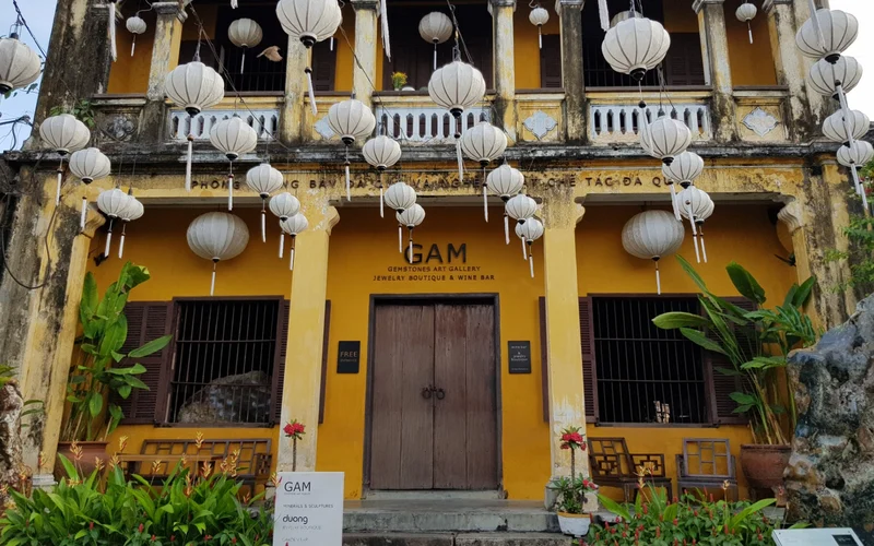 Featured tour with 6 reviews: Classic Walking Tour in Hoi An from Da Nang