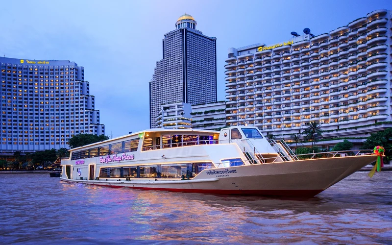 Chao Phraya Princess Dinner Cruise in Bangkok