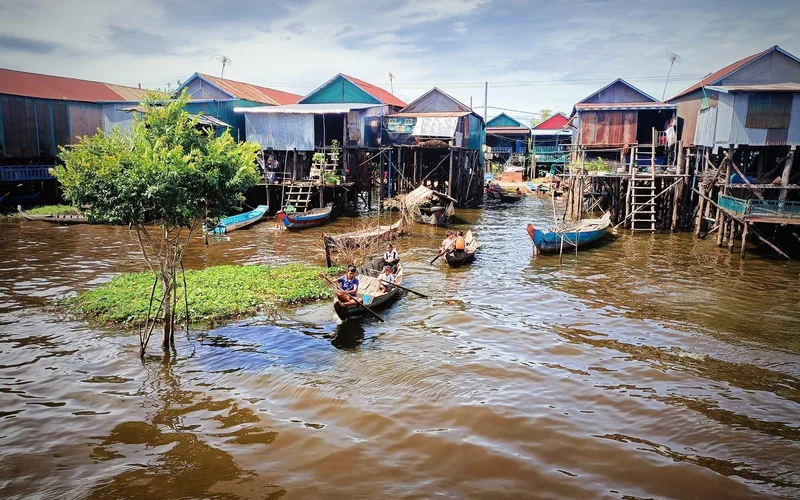 Featured tour with 567 reviews: Kampong Phluk Floating Village Sunset Tour