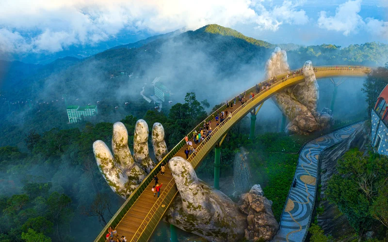 Custom Private Tour: Ba Na Hills with Multi-langague Speaking Driver