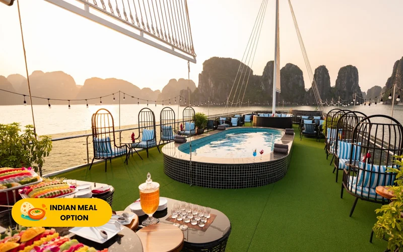 Sunlight Grand Day Cruise: Ha Long Bay, Sung Sot, Titop Island