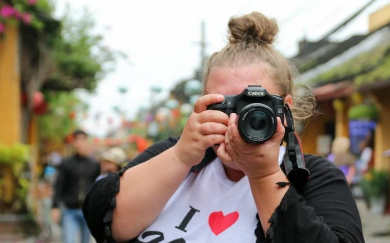 Duration range for Photo Tours in Vietnam from 1 hours 30 minutes to 20 hours 30 minutes Duration range for Photo Tours in Vietnam from 1 hours 30 minutes to 20 hours 30 minutes