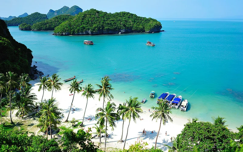 Angthong National Park Speedboat Tour: Snorkeling, Kayaking & Lunch