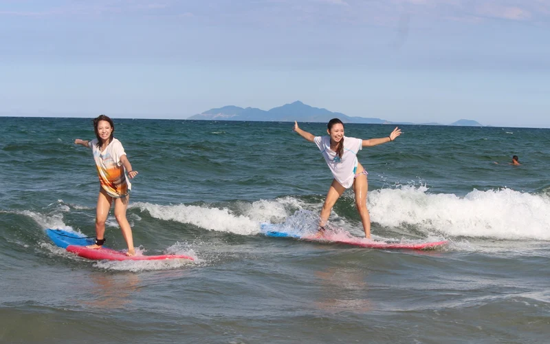Surfing Lesson by Surf Shack in Da Nang
