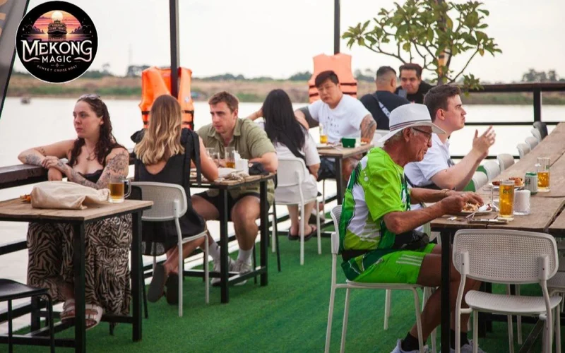 Sunset Cruise: Unlimited Cold Beers, BBQ buffet & Fruit Platter