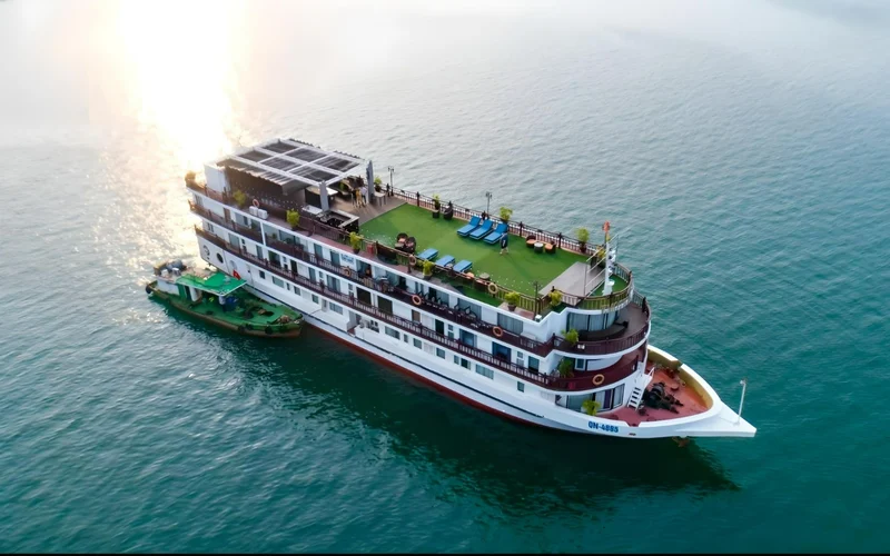 Amanda 2D1N Cruise: Ha Long Bay, Sung Sot, Ti Top