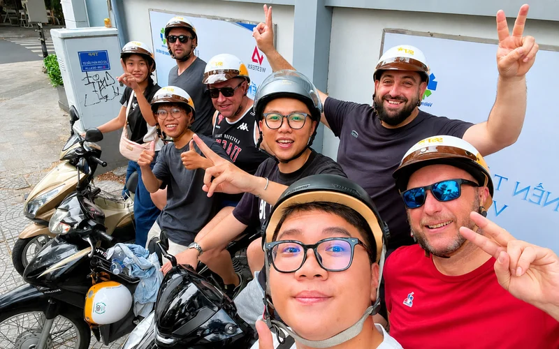 Ho Chi Minh City Street Food & Sightseeing Tour by Klook from 17 USD