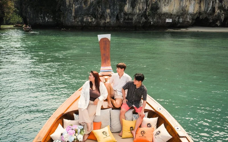 Krabi Hong Island Half-Day Tour by Longtail Boat