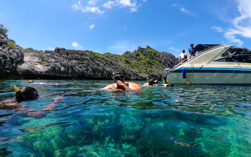 Featured tour with 65 reviews: Ko Samui Full-Day Angthong Snorkeling & Kayaking Tour