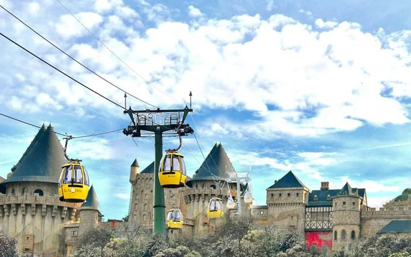 Ba Na Hills Day Trip from Da Nang with Chinese-Speaking Guide