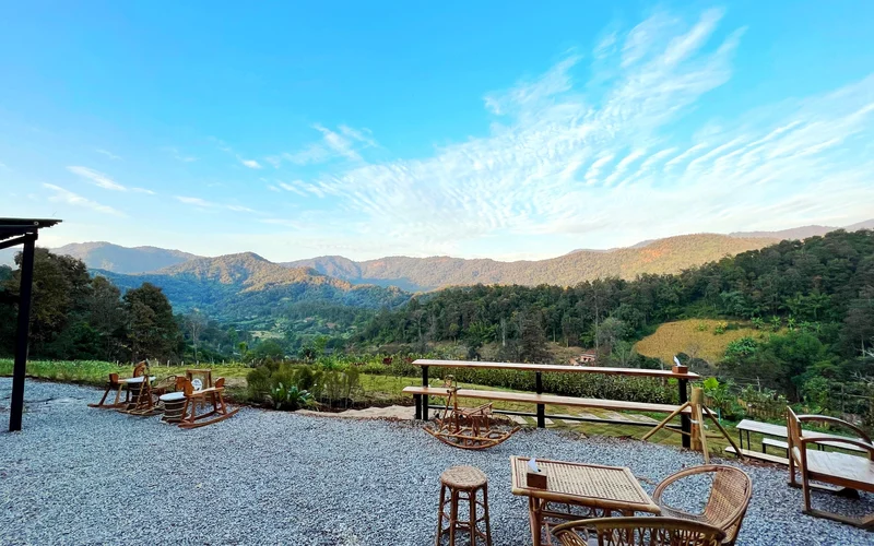 Chiang Mai Farm with Elephant Experience & Market Tour by Klook from 800 THB