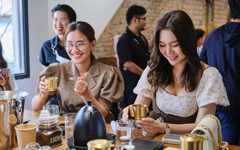 Hands-on Discovery of Vietnamese Coffee & Culture