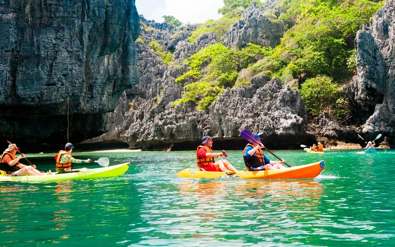 Duration range for Kayak Tours in Thailand from 1 hours to 16 hours Duration range for Kayak Tours in Thailand from 1 hours to 16 hours