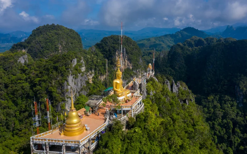 Featured tour with 177 reviews: Tiger Cave Temple, Emerald Pool & Hot Springs Tour from Krabi