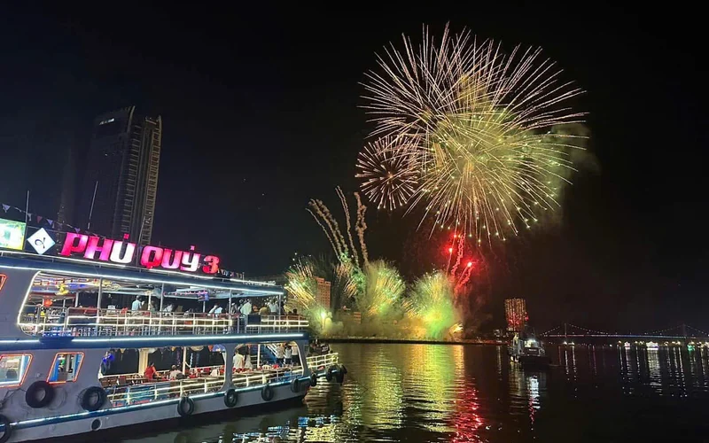 Cheapest tour for Night Tours in Vietnam starting at 3 USD Cheapest tour for Night Tours in Vietnam starting at 3 USD
